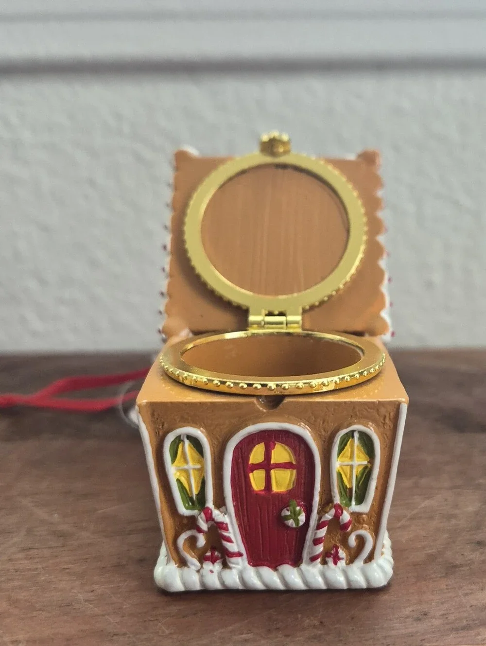 Gingerbreadhouse Trinket Box Ornament